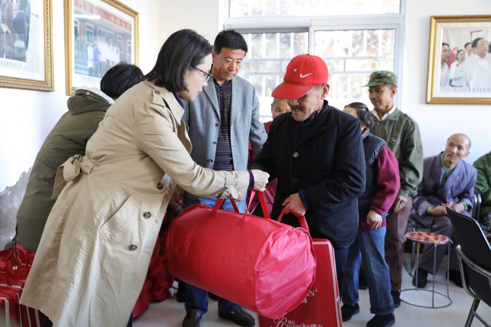 1507896234897367.jpg 313663376820186020.jpg